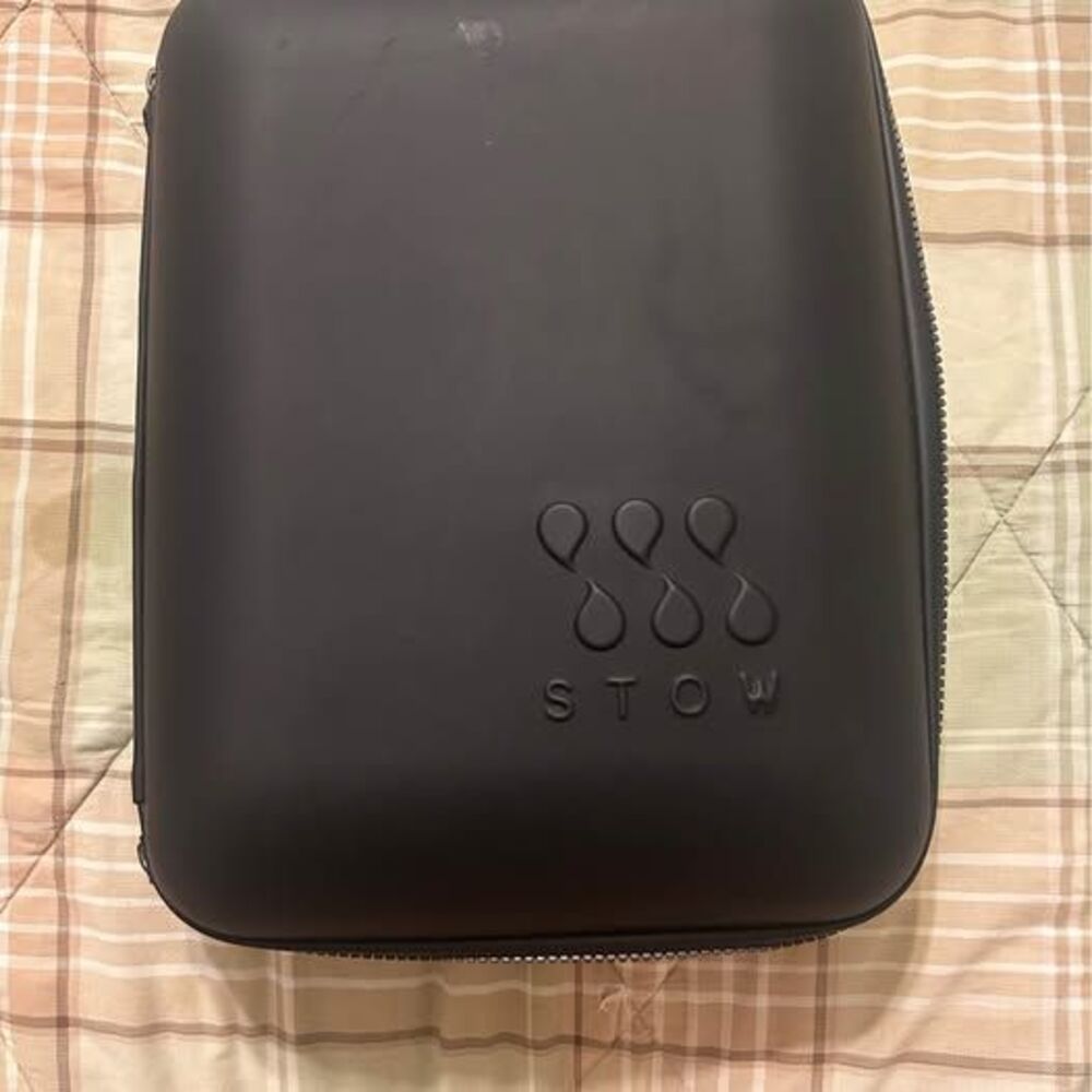 STOW Hard Shell Travel Case‎